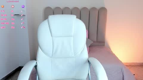 Snapshot of luciana_fuster18 chatting on October 10, 4:39 am Luciana online show from October 10, 4:39 am