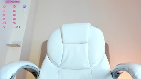 Snapshot of luciana_fuster18 chatting on September 13, 3:58 am Luciana online show from September 13, 3:58 am