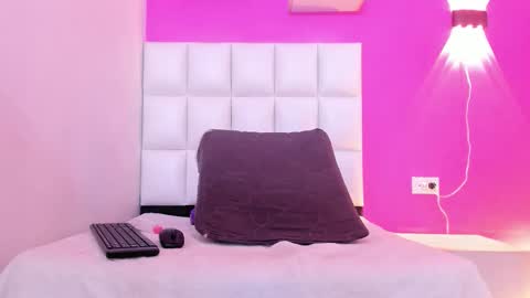 Luciana online show from March 4, 3:35 am