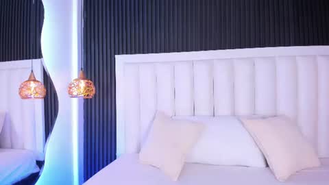 lucie online show from July 8, 7:16 pm