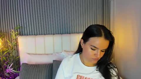 lucie online show from July 18, 7:16 pm