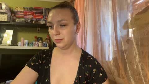lucky_foryou_baby online show from May 6, 10:52 am