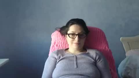 luckylinda23 online show from March 8, 11:47 am