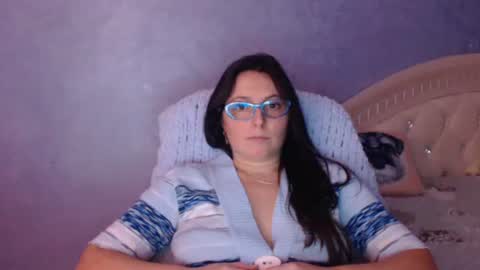 luckylinda23 online show from January 14, 4:34 pm