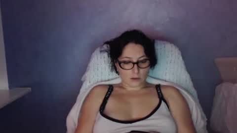 luckylinda23 online show from July 28, 9:14 pm