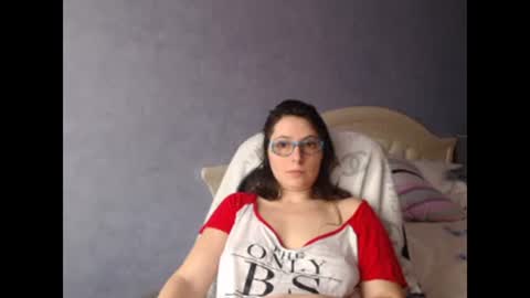 Snapshot of luckylinda23 chatting on March 12, 11:09 am luckylinda23 online show from March 12, 11:09 am
