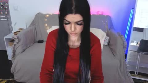 Monika online show from October 4, 3:05 pm