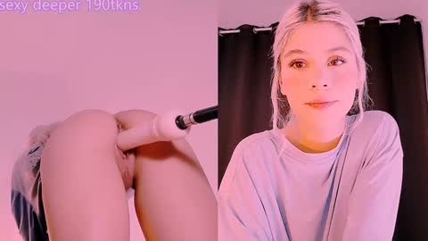 luckysapphire777 online show from January 30, 9:15 am