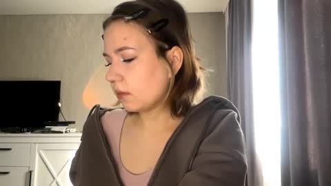 Stacy online show from April 27, 5:04 am