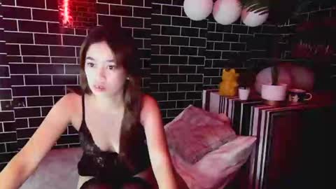 lucsin online show from March 17, 2:32 pm