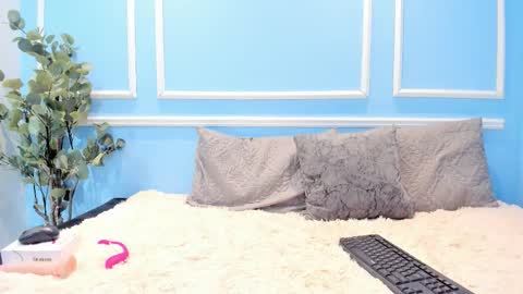Snapshot of lucy_canel chatting on October 15, 11:07 pm lucy_canel online show from October 15, 11:07 pm