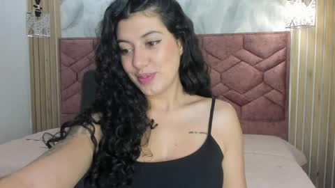 Lucy Greys online show from May 1, 1:25 pm