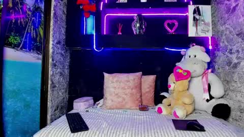 Lucy unlimit come back here  online show from July 27, 1:24 am