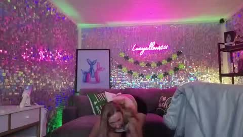 lucyallen4201 online show from March 21, 1:54 am