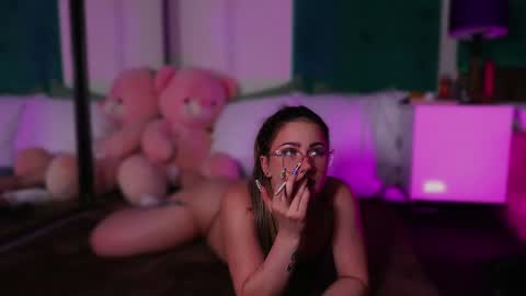 Lucy Lexton online show from June 14, 4:46 am