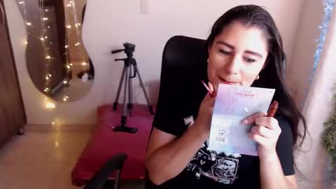 LUCY online show from January 12, 6:48 pm