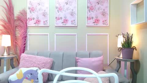 Lucy  online show from November 14, 2:22 am