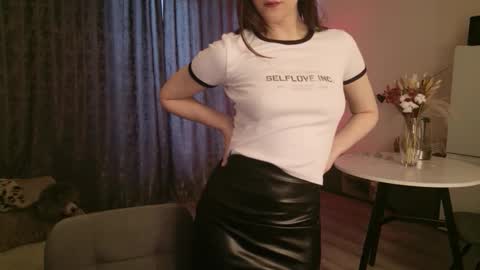 Lucy Rose online show from February 20, 6:26 am