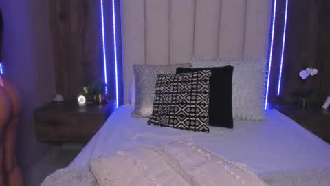 Lucy online show from January 14, 9:09 pm