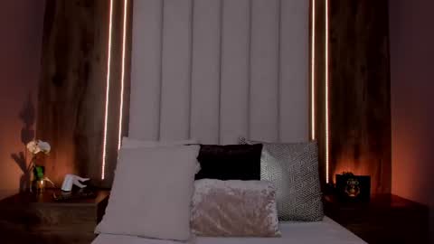 Lucy online show from June 20, 4:27 am