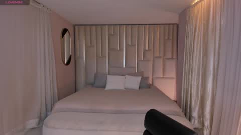 Lucy online show from October 5, 6:13 pm