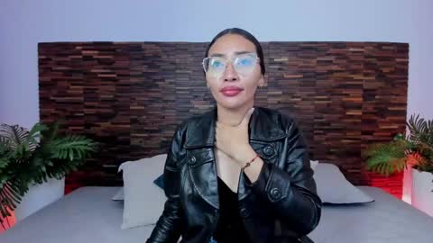 Lucy Liiu online show from May 2, 8:12 pm