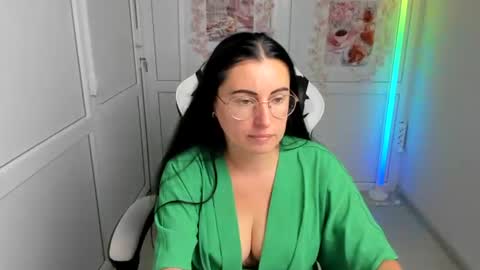 Lucy online show from July 28, 12:12 pm