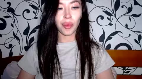 luisa lovedom online show from July 20, 11:01 am
