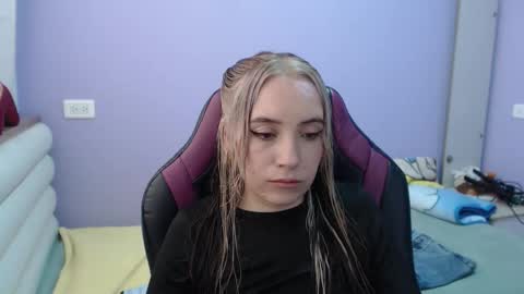 Vicky online show from March 11, 7:27 pm