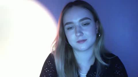 Snapshot of lulu_baby1 chatting on February 19, 7:05 pm Lulu Baby18 online show from February 19, 7:05 pm
