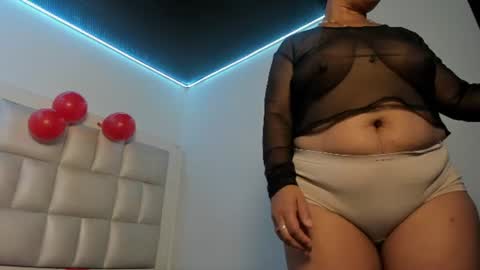 elizabeth online show from June 27, 12:17 pm