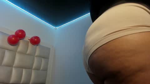 elizabeth online show from June 27, 12:22 pm