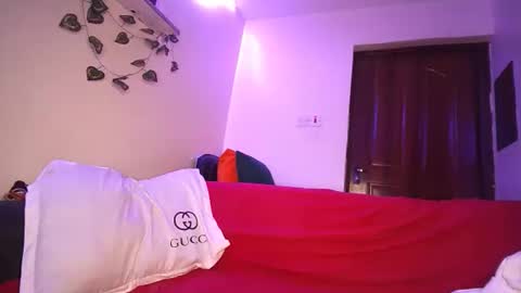 lulu_sparks1 online show from October 21, 6:17 am