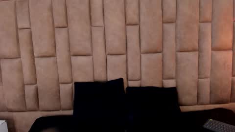 Lulu online show from March 4, 6:47 pm