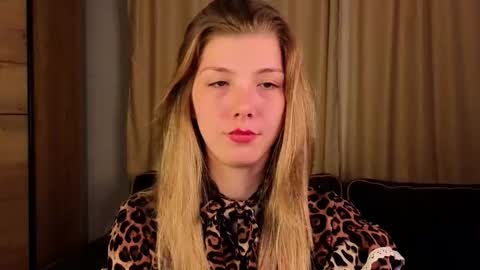 Wendy online show from March 18, 6:02 pm