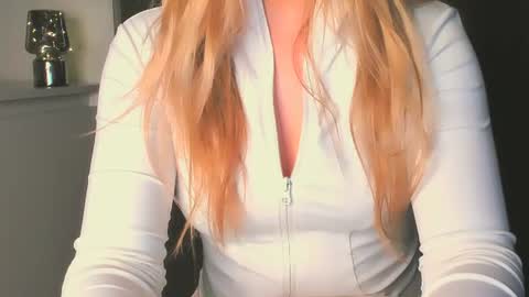 luna1vibe online show from June 30, 6:02 am