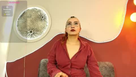 luna__velvet online show from March 16, 1:04 pm