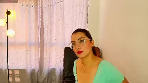 luna__velvet online show from July 2, 12:44 pm