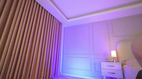 luna__w online show from June 16, 11:17 pm