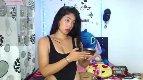 Luna charlotte95 online show from January 9, 3:11 am