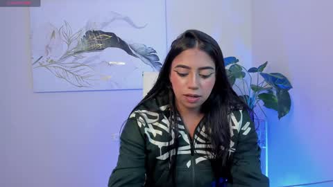 luna_cute14 online show from May 2, 9:29 pm