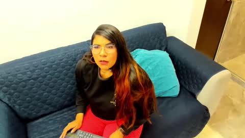 luna  online show from February 23, 12:09 pm