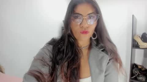 luna  online show from September 29, 11:15 am