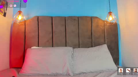 luna_honey9 online show from July 18, 5:00 am