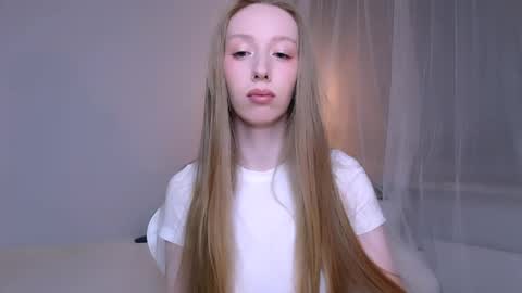 Luna online show from April 27, 10:40 pm