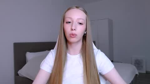 Luna online show from February 7, 8:56 pm