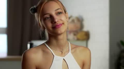 Mia online show from July 30, 2:12 am