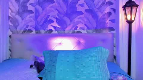 Luna Morgan online show from November 13, 3:38 am