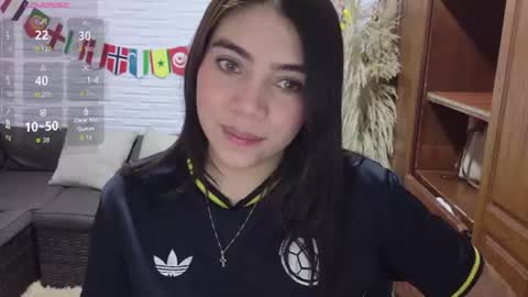 luna_rousse26 online show from June 12, 3:20 pm