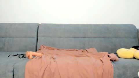      online show from March 8, 2:04 am